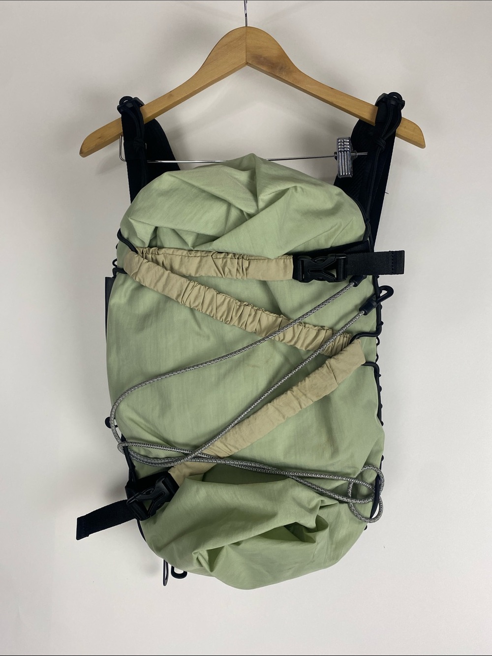 cote&ciel releases the Budgie Green Bacpack